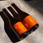 Cerveja Trilha Cuvée Pêssego 50% vinho 50% Cerveja 750ml - Imagem 2
