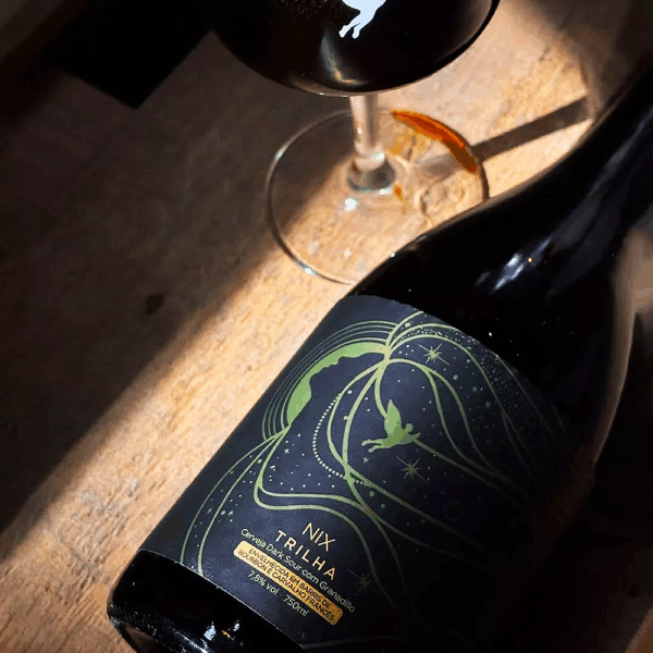 Cerveja Trilha Nix Dark Sour Ale com Granadillo 750ml 7,8% - Imagem 2