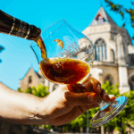 Kit Cerveja Belga Straffe Hendrik + 1 Taça - De Halve Maan - Imagem 5